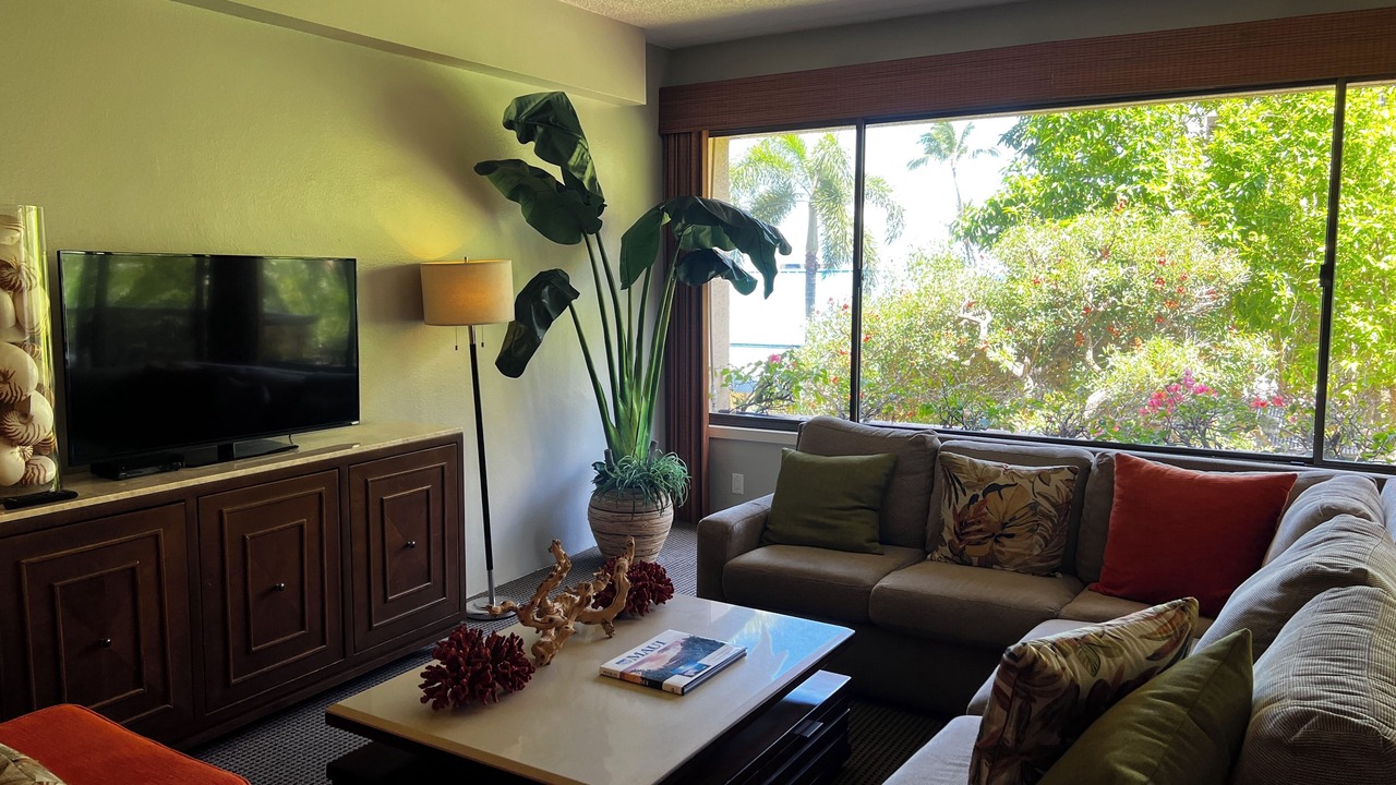 Photo of Livingroom in Kahana