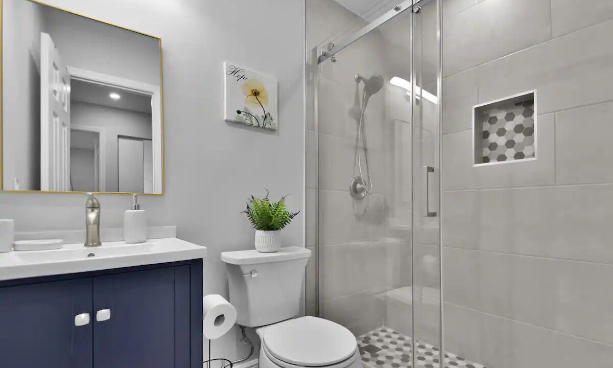 Photo of Bathroom in Riverside Park