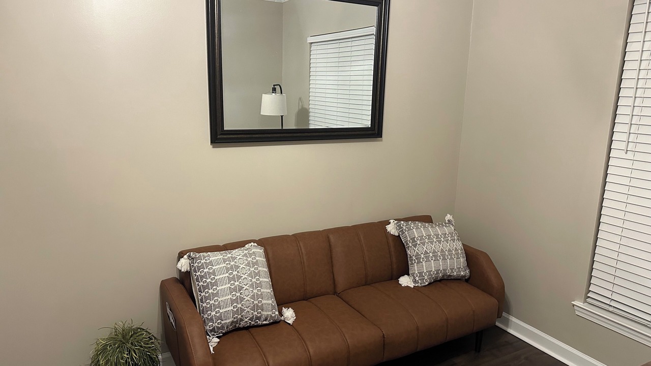 Photo of Livingroom in University Place
