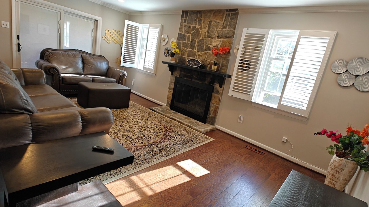 Photo of Livingroom in Herndon