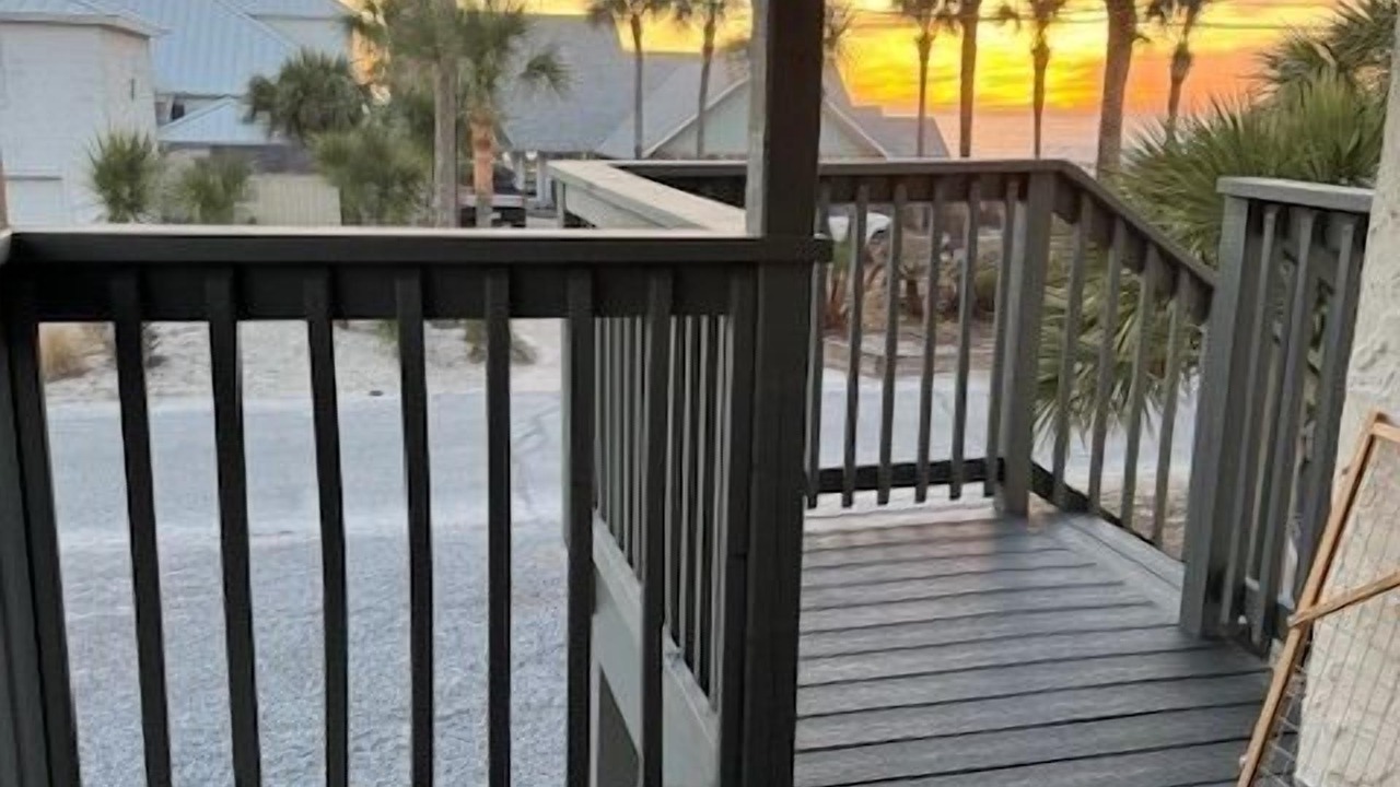 Photo of Patio Balcony in Biltmore Beach