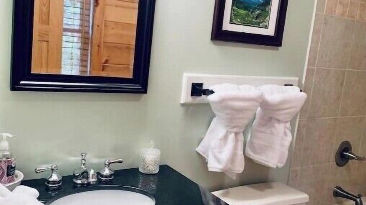 Photo of Bathroom in Marion