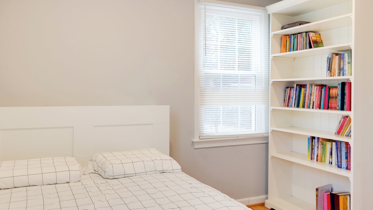 Photo of Bedroom in Wheaton-Glenmont