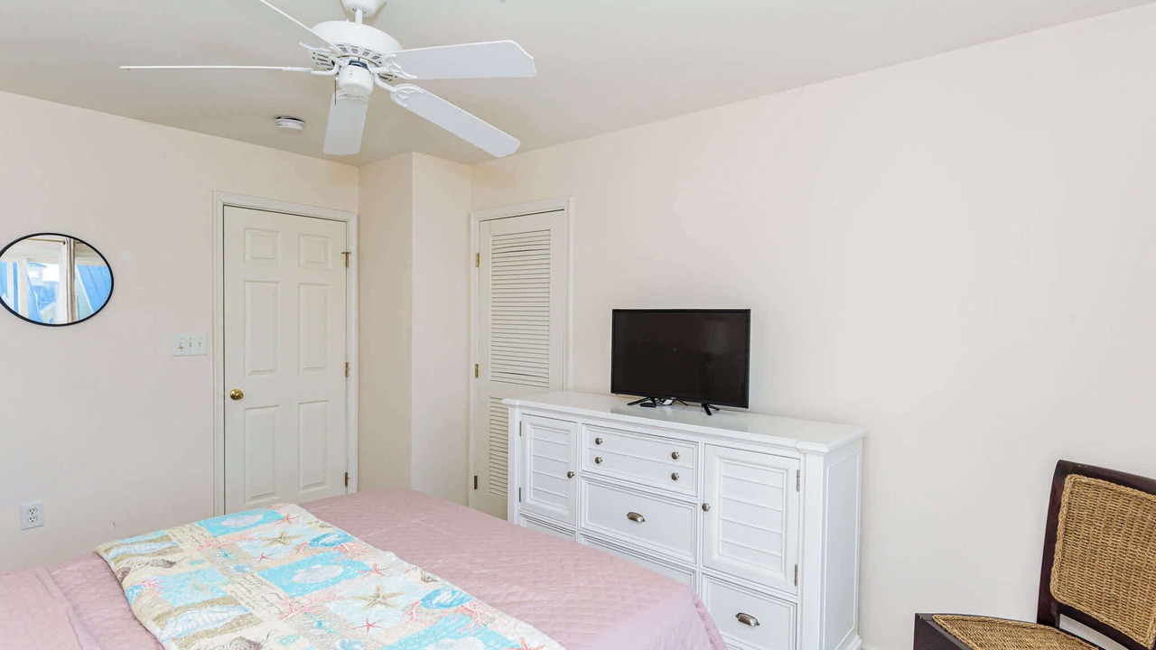 Photo of Bedroom in Sunset Island