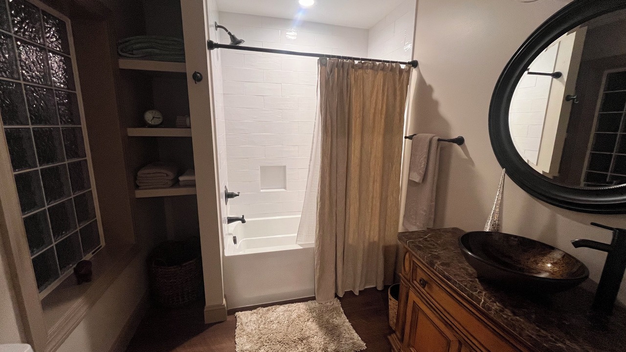 Photo of Bathroom in West Jefferson