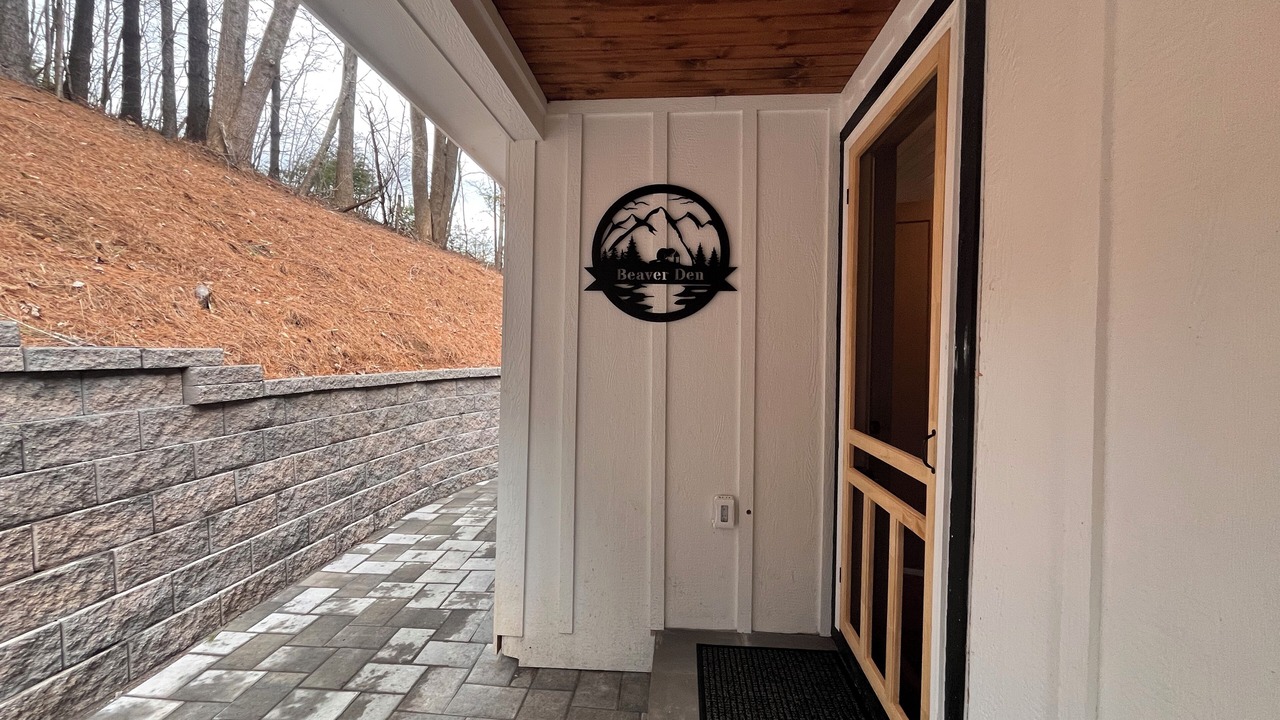 Photo of Outdoor in West Jefferson
