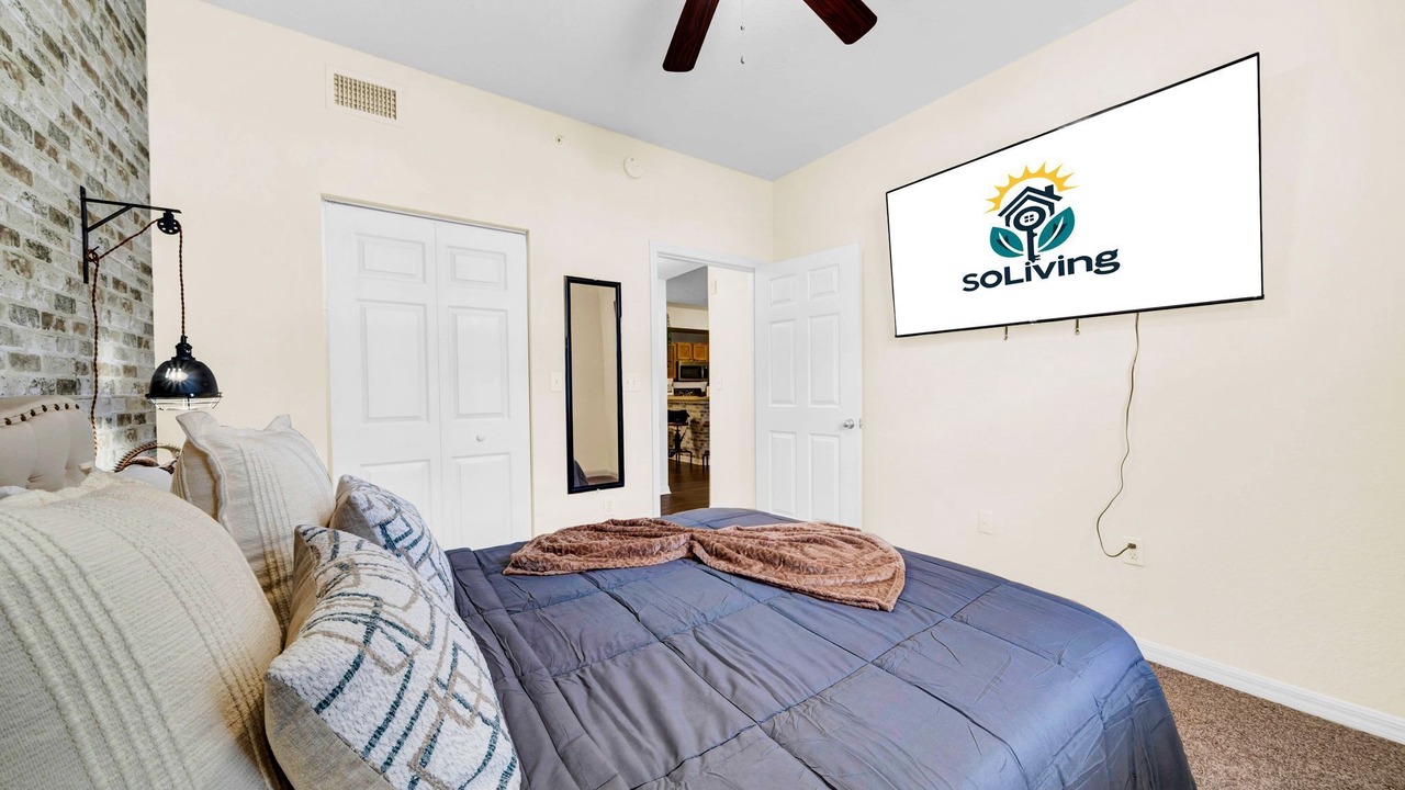 Photo of Bedroom in Westchase