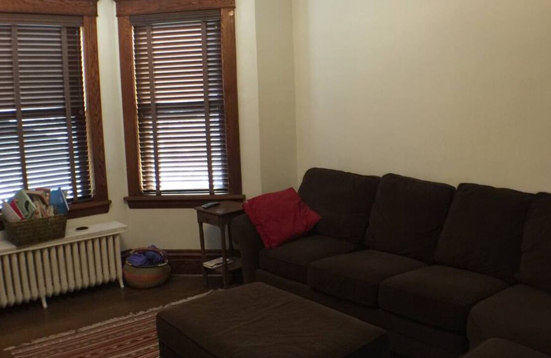 Photo of Livingroom in Sharpsburg
