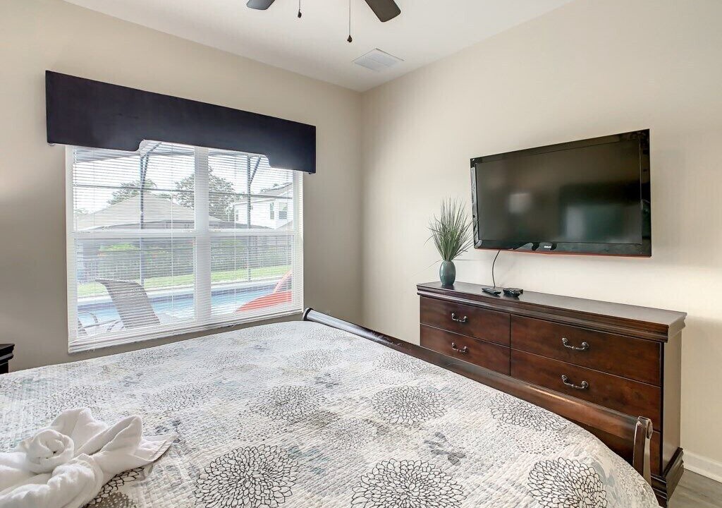 Photo of Bedroom in Windsor Palms