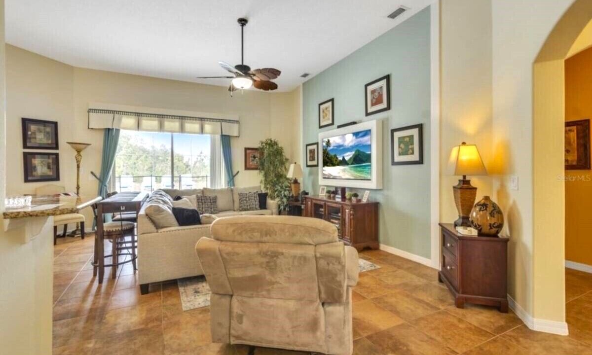 Photo of Livingroom in Watersong