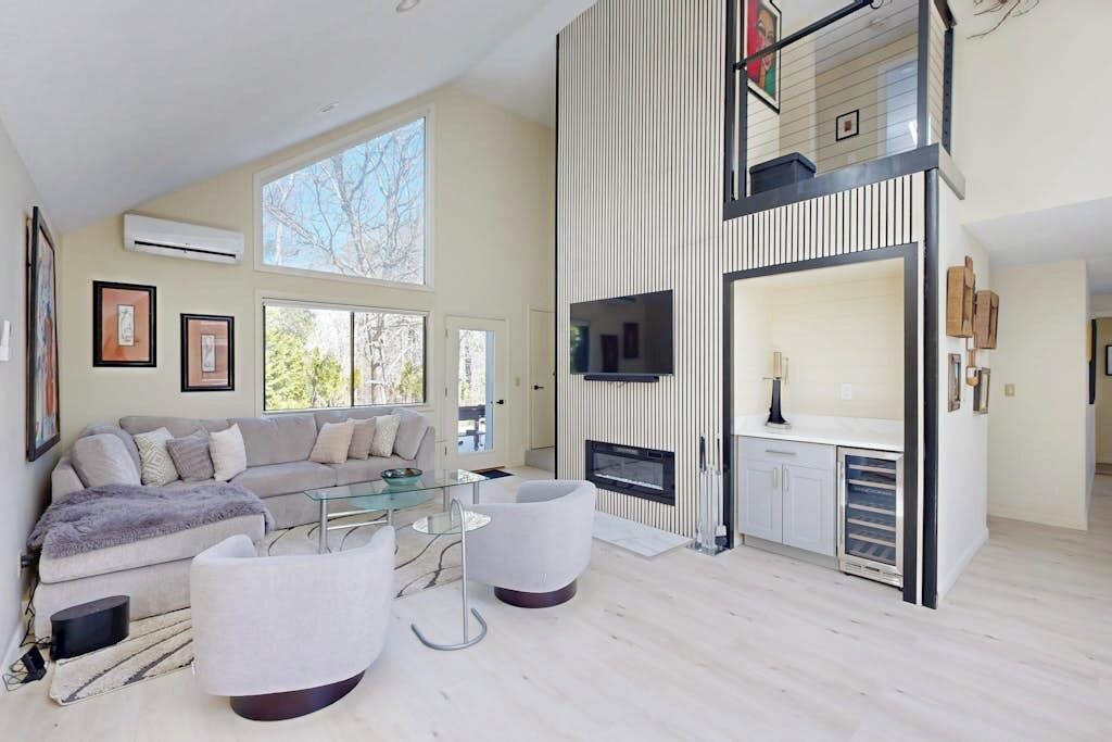 Photo of Livingroom in Lagoon Heights