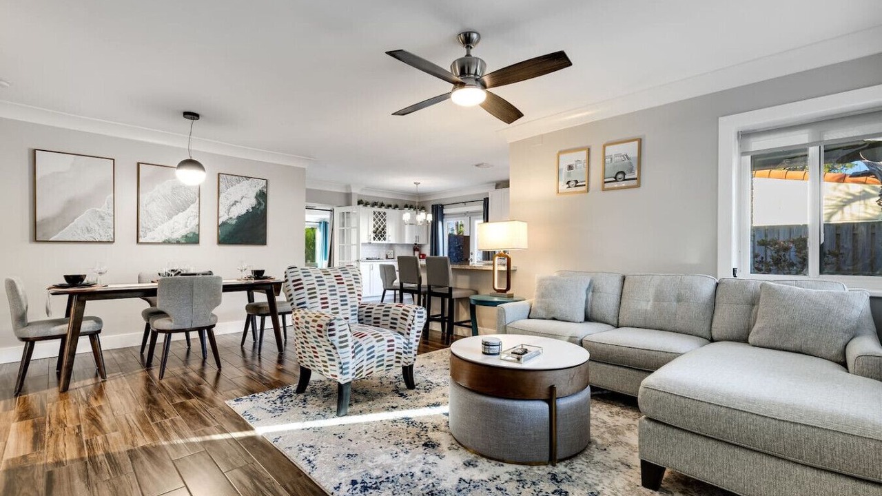 Photo of Livingroom in Poinsettia Heights