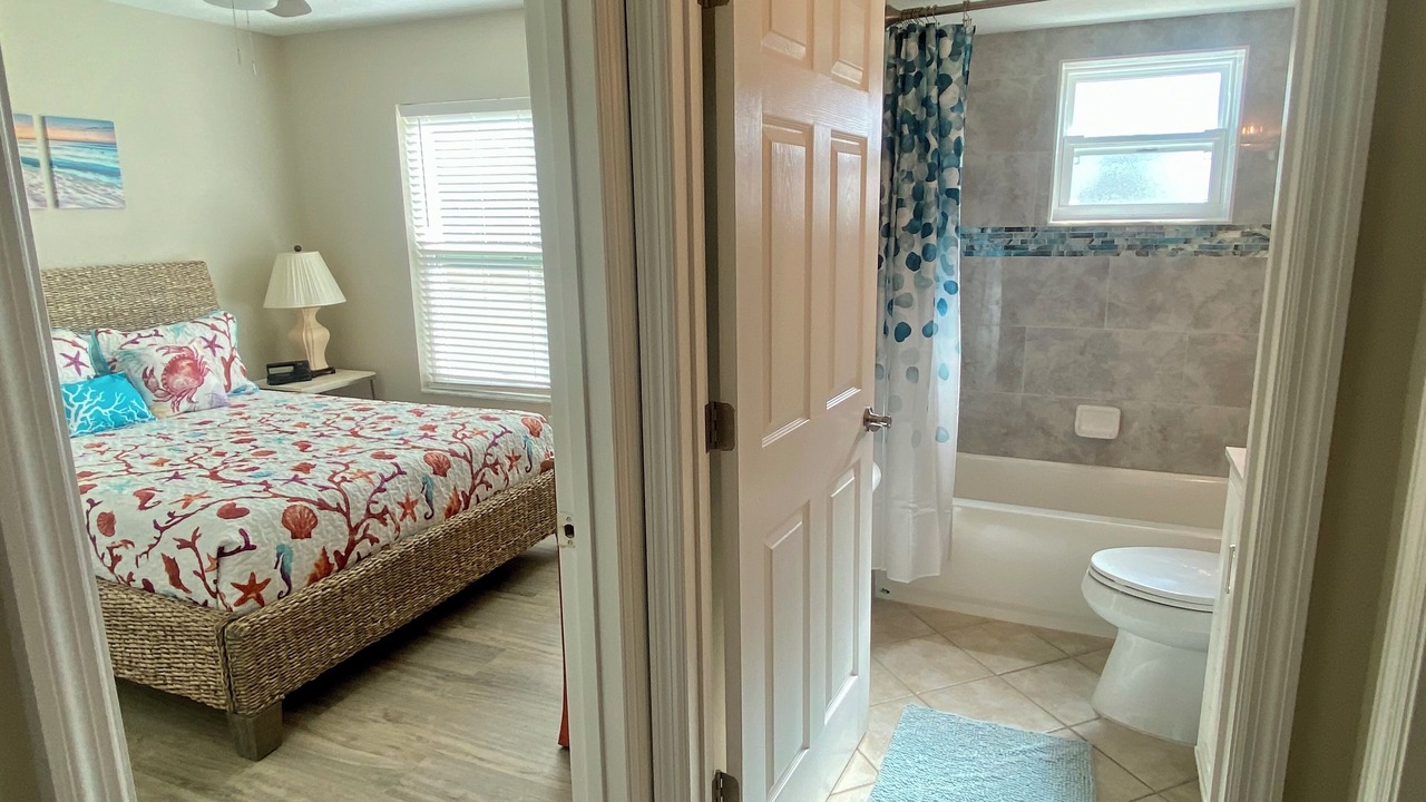 Photo of Bedroom in Yacht Club