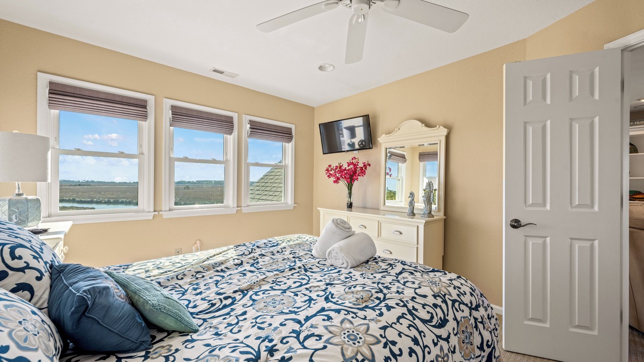 Photo of Bedroom in Manteo