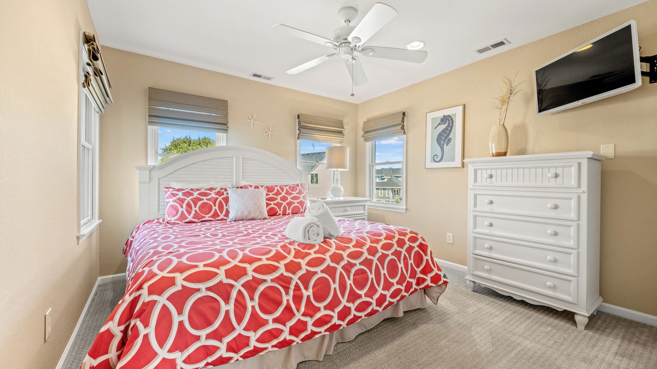 Photo of Bedroom in Manteo