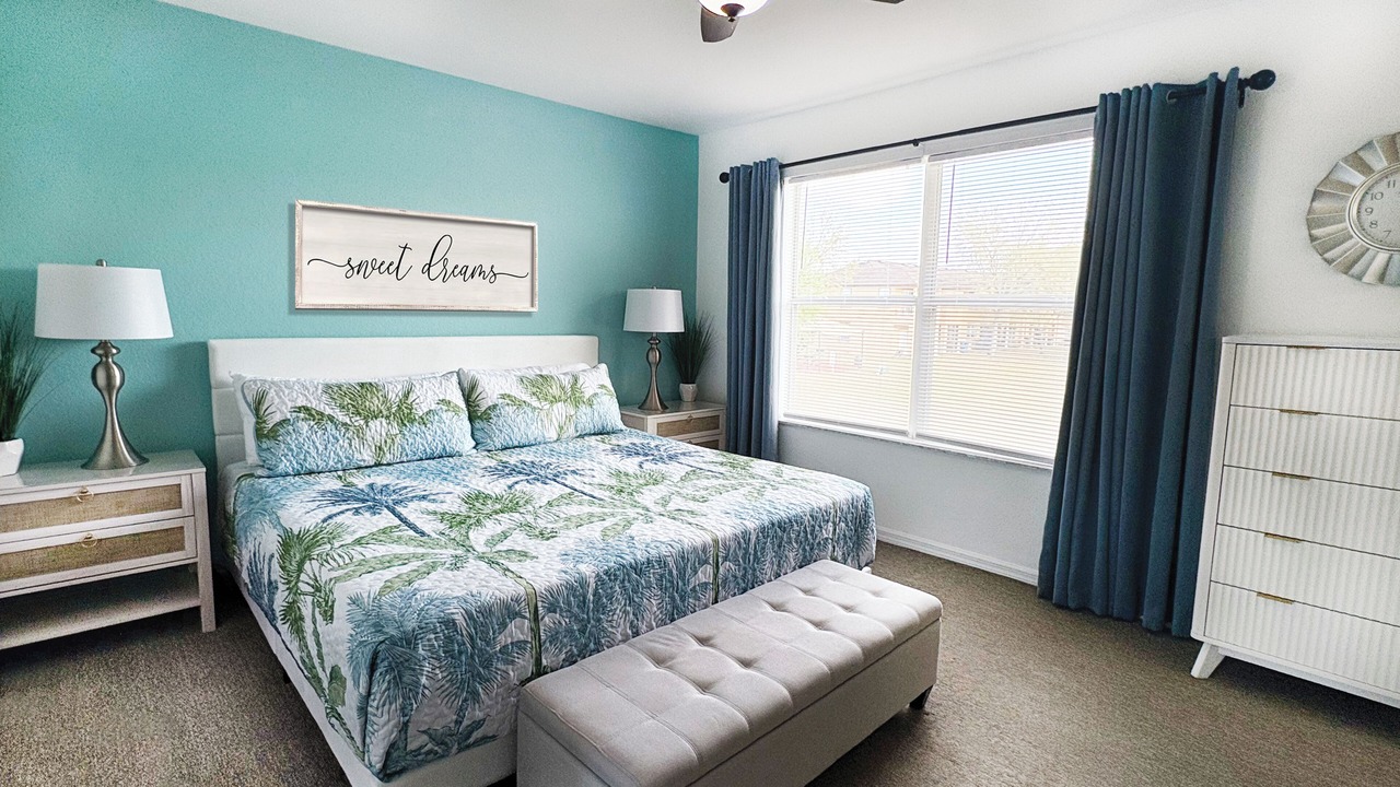 Photo of Bedroom in Regal Palms