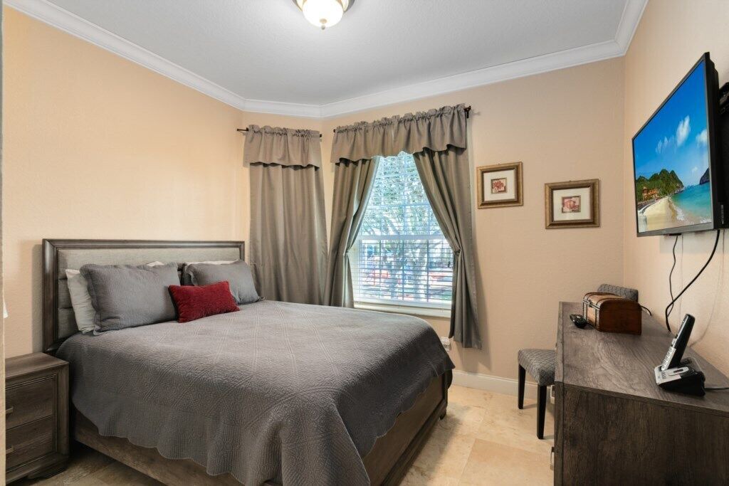 Photo of Bedroom in Windsor Palms
