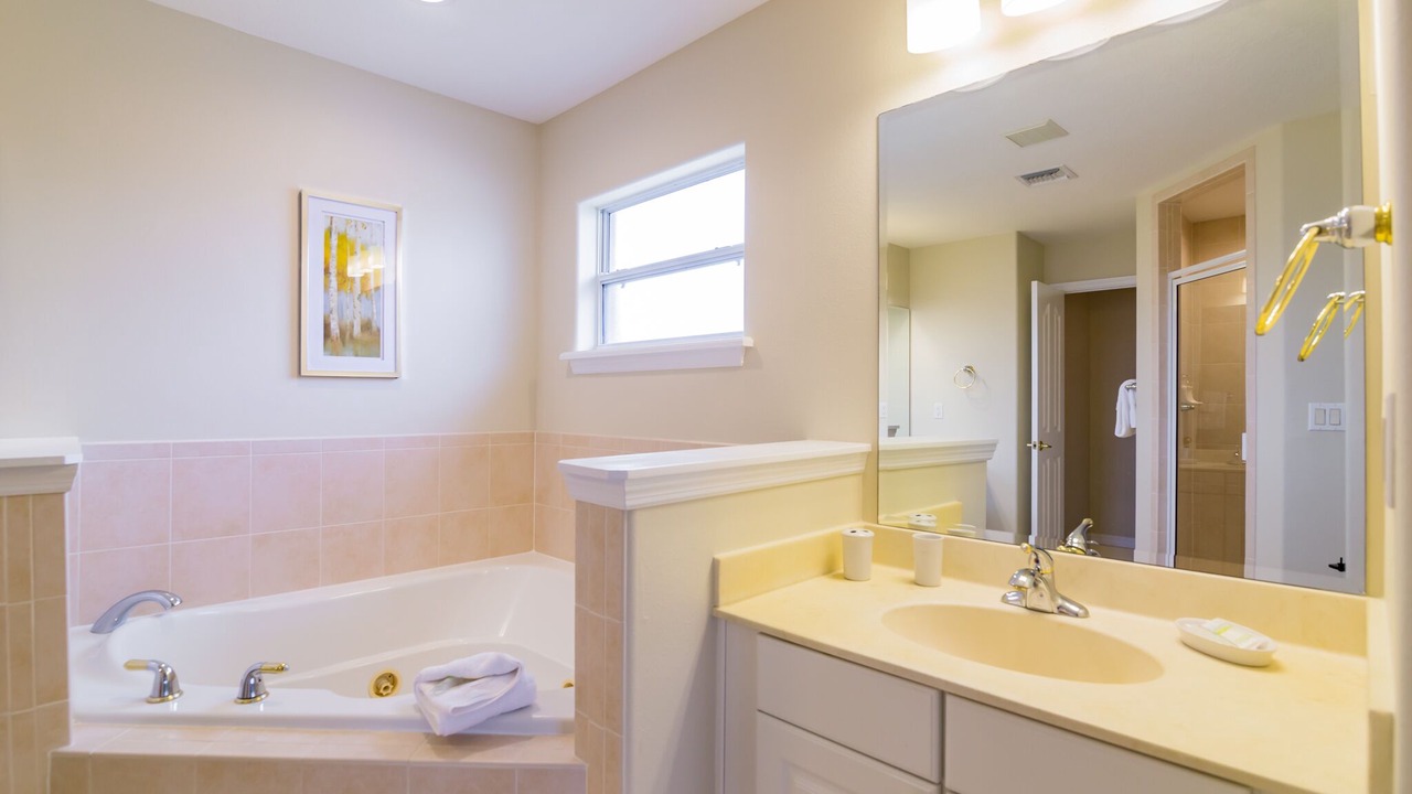 Photo of Bathroom in Davenport