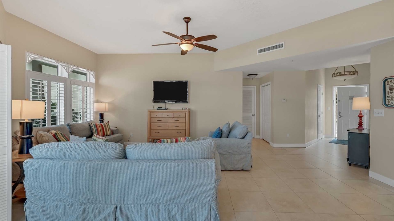 Photo of Livingroom in Avalon Beach Estates