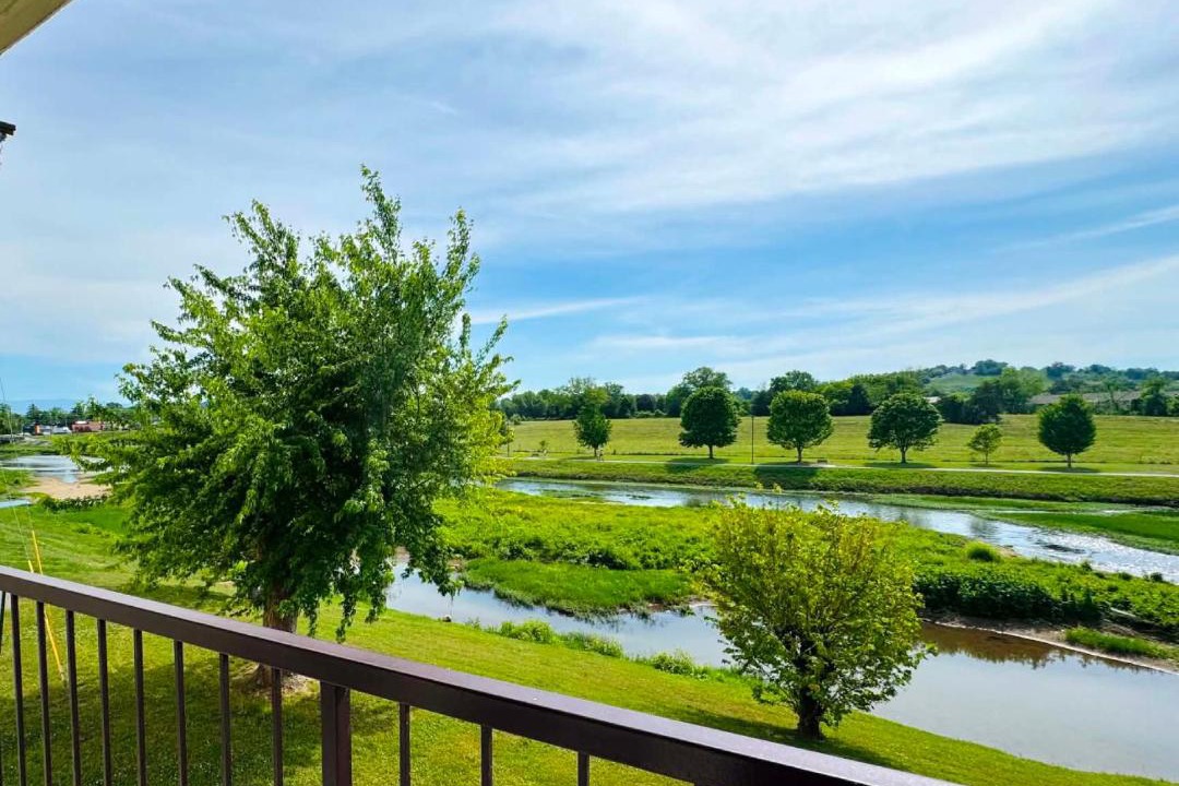 Photo of Patio Balcony in Sevierville