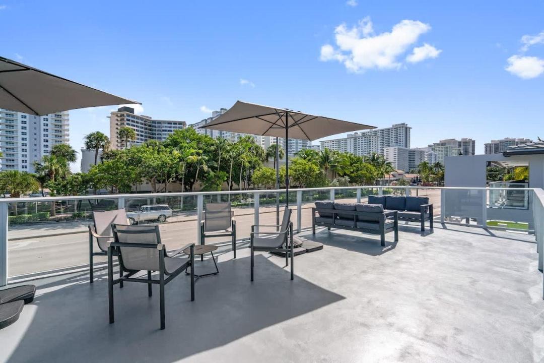 Photo of Patio Balcony in Galt Mile
