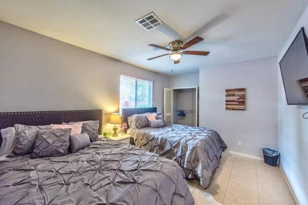 Photo of Bedroom in Chinatown