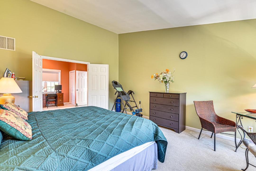 Photo of Bedroom in Saratoga Springs