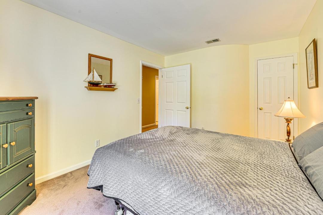 Photo of Bedroom in Saratoga Springs