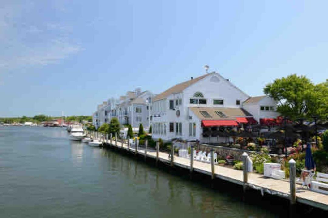 Photo of Others in West Mystic