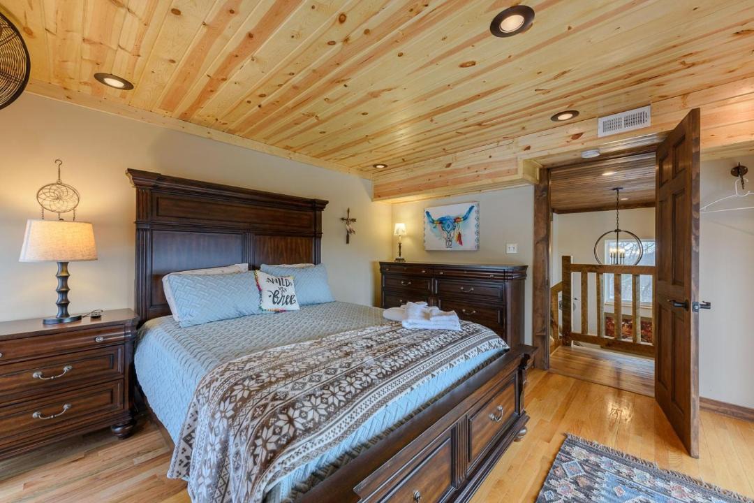 Photo of Bedroom in Seven Devils