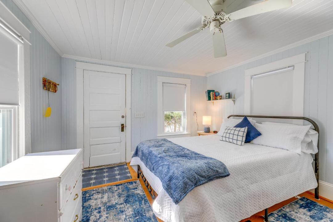 Photo of Bedroom in Davis