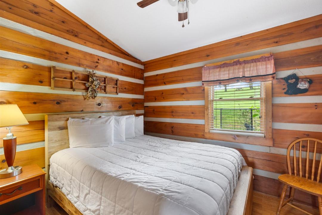 Photo of Bedroom in Fancy Gap