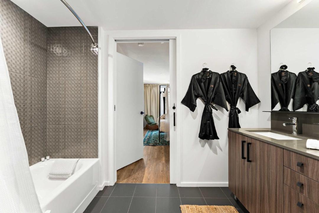 Photo of Bathroom in Shawmut