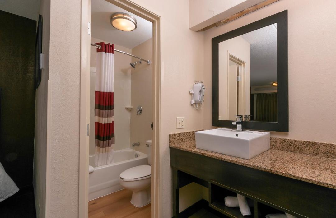 Photo of Others in Lakeview