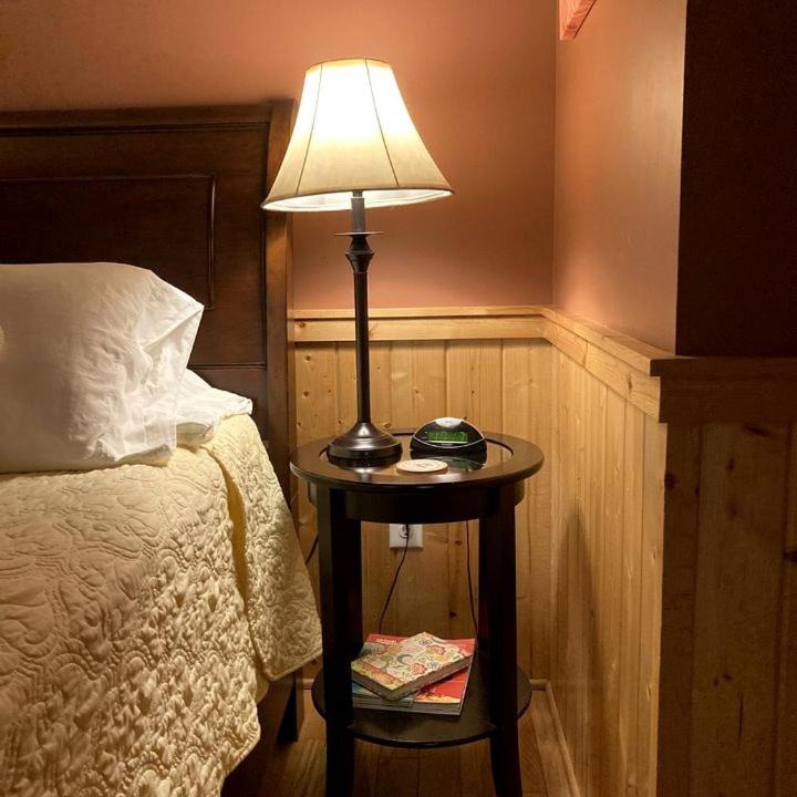 Photo of Bedroom in Elkin