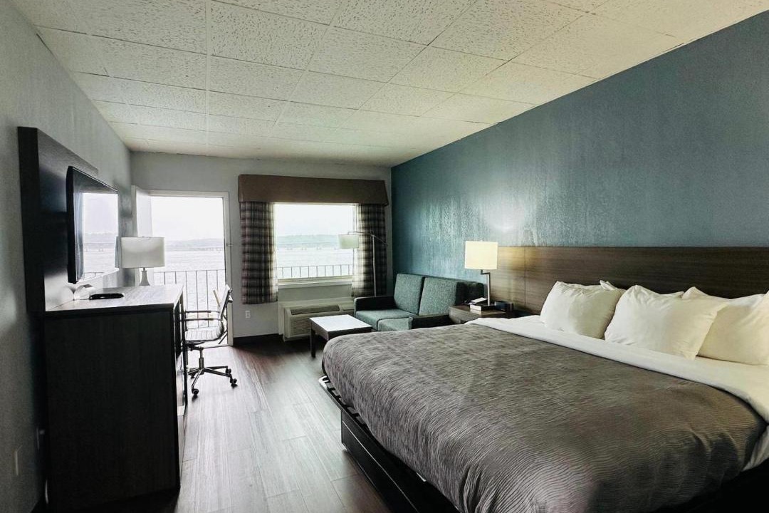 Photo of Bedroom in Clarksville
