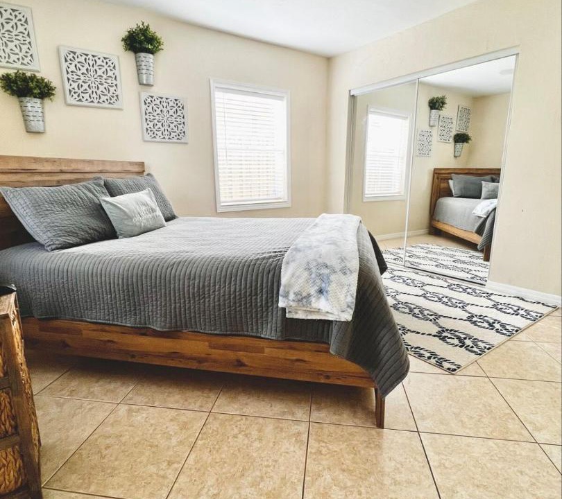 Photo of Bedroom in Sunset