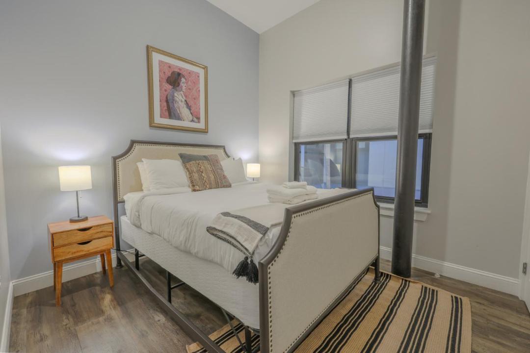 Photo of Others in Downtown Boston