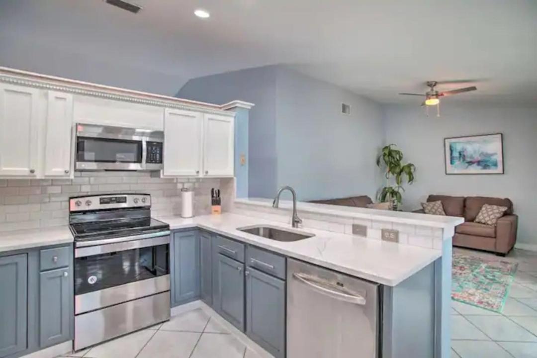 Photo of Kitchen in Lauderhill