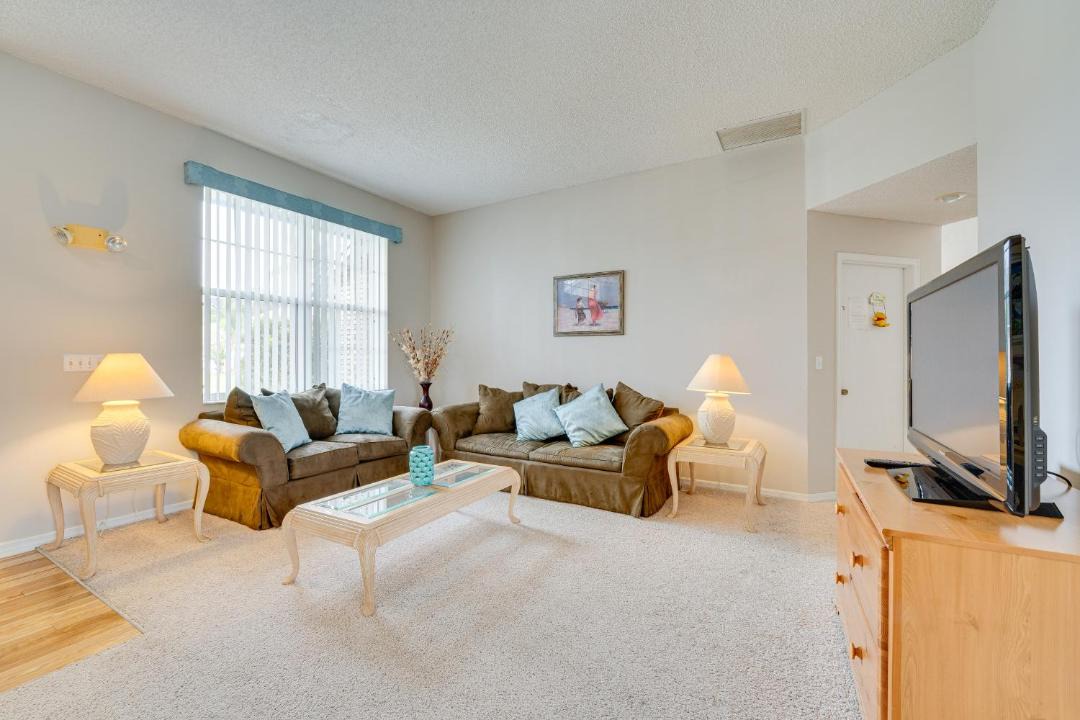 Photo of Livingroom in Lindfields