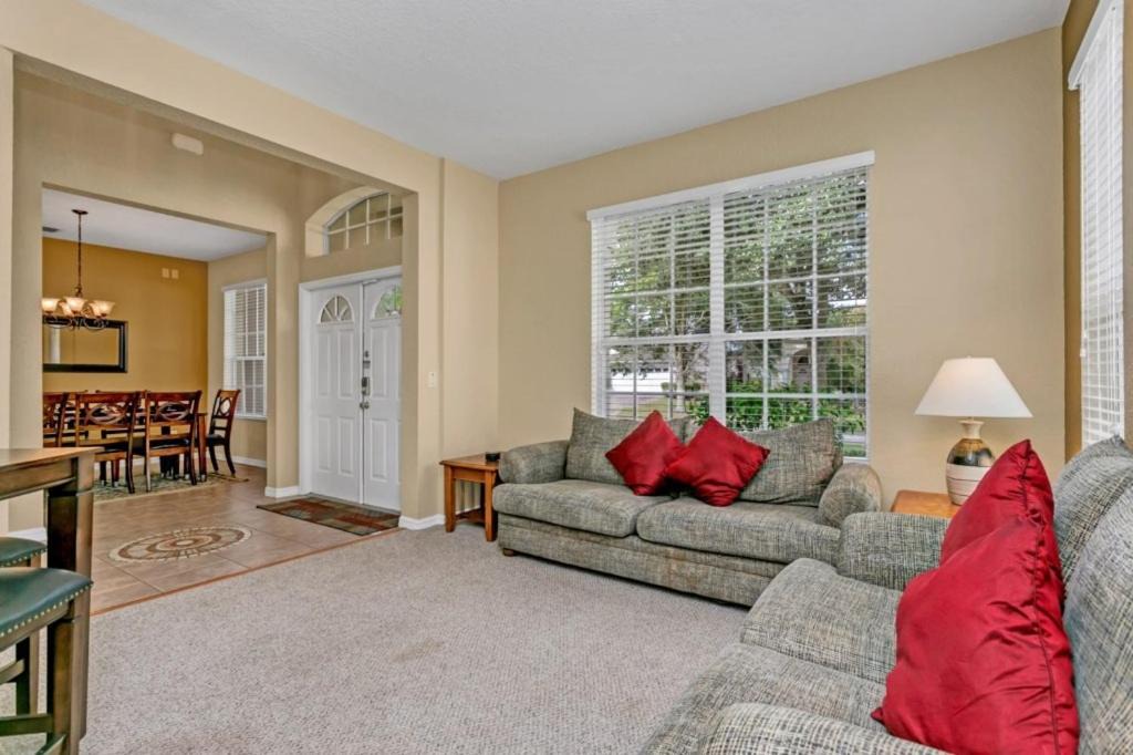 Photo of Livingroom in Highlands Reserve