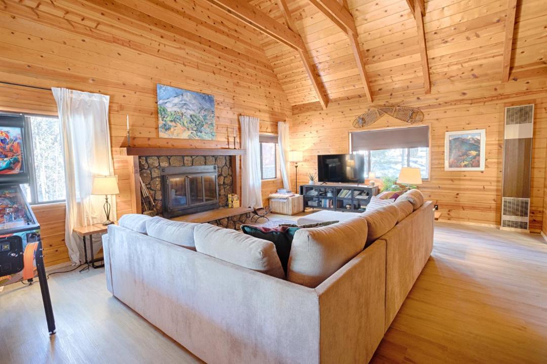 Photo of Livingroom in Pinetop