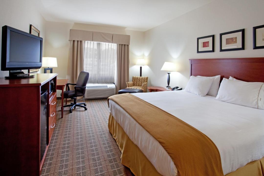 Photo of Bedroom in Hardeeville