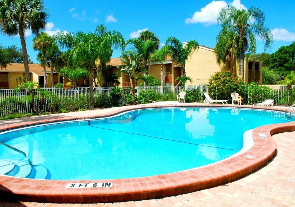 Photo of Others in Gulf Gate Estates