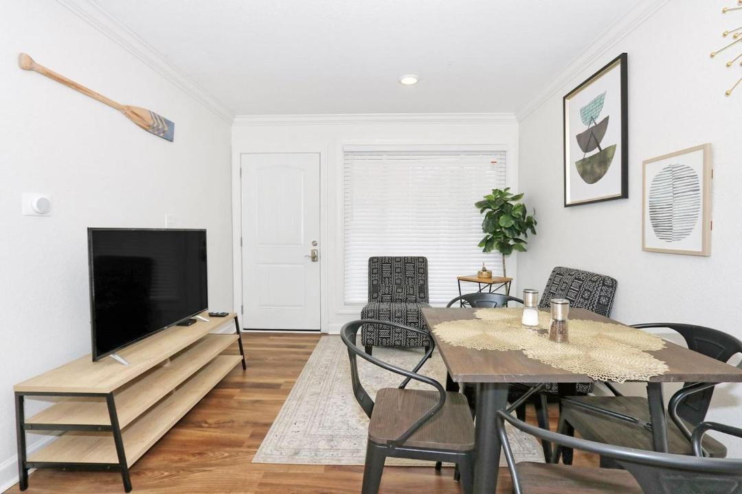 Photo of Livingroom in Willoughby Spit