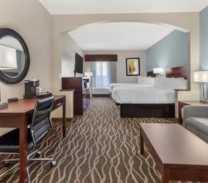 Suites Greenville 