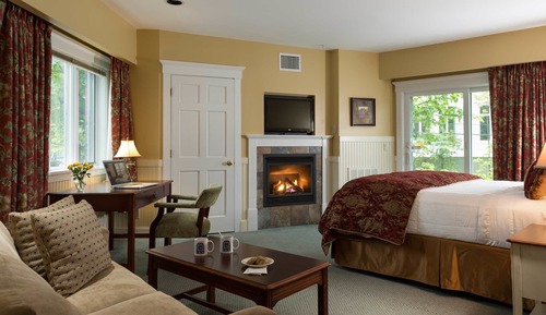 Suite, 1 King Bed, Fireplace, River View