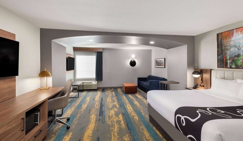 Deluxe Room, 1 King Bed, Non Smoking