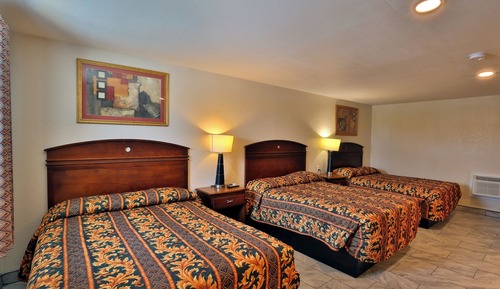 Room, Multiple Beds