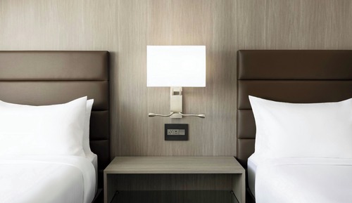 Room, 2 Queen Beds, Hearing Accessible, City View
